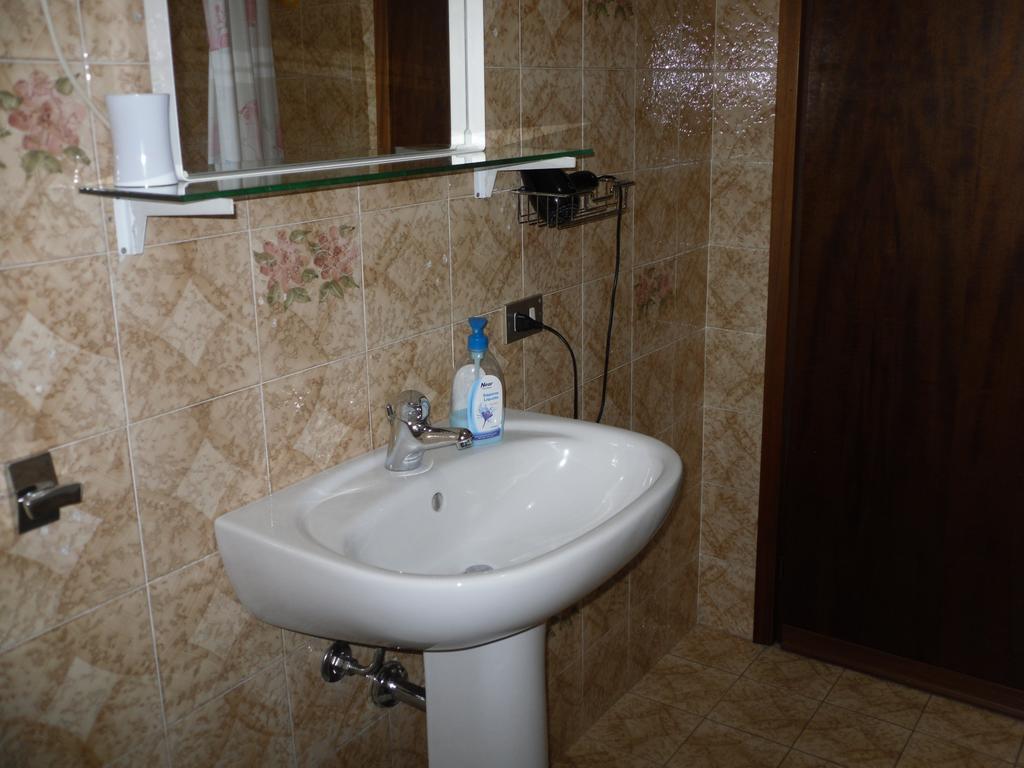 B&B Irene Agrate Brianza Esterno foto